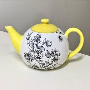 Vintage Discontinued Jennifer Brinley for Certified International Lidded Teapot